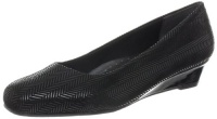 Trotters Women's Lauren Wedge Flat Trotters Women's Lauren Wedge Flat