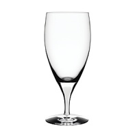 Designer Erika Lagerbielke created the successful Intermezzo glass series over 20 years ago and the handmade glass with its characteristic blue drop can be found in many homes around the world. This popular series is now available with a stylish transparent white drop. Intermezzo Satin is a sober glass that is suitable for all festive occasions; elegant and innocent white for weddings or graduations, or a crisp white for the winter's many celebrations.