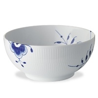 Young designer Karen Kjaelgaard Larsen has transformed the world of porcelain with this exceptional collection of hand-painted dinnerware. Decorated with alluringly minimal flower patterns, this series balances form and function seamlessly for an artful presentation that will endure over time. Young designer Karen Kjaelgaard Larsen has transformed the world of porcelain with this exceptional collection of hand-painted dinnerware. Decorated with alluringly minimal flower patterns, this series balances form and function seamlessly for an artful presentation that will endure over time.