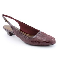 Trotters Women's Dana Slingback Pump Trotters Women's Dana Slingback Pump