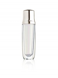Guerlain reveals the White Orchid Extract, a unique and double patented Guerlain technology, which is capable of offering global action on the skin's luminosity and various pigmentation phases. The face contours are re-sculpted, the skin texture is refined and wrinkles and fine lines are softened. The complexion is gradually evened out, dark spots are lightened and imperfections are erased. The smoothness of the skin texture is improved for better receptivity of the light. Guerlain reveals the White Orchid Extract, a unique and double patented Guerlain technology, which is capable of offering global action on the skin's luminosity and various pigmentation phases. The face contours are re-sculpted, the skin texture is refined and wrinkles and fine lines are softened. The complexion is gradually evened out, dark spots are lightened and imperfections are erased. The smoothness of the skin texture is improved for better receptivity of the light.