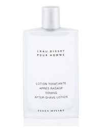 Discover water's force with L'Eau d'Issey Pour Homme. Spicy, fresh and woody, this masculine fragrance evokes strength and vitality through a stream of invigorating sensations.