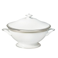 Philippe Deshoulieres Limoges china is a French based family company dating back to 1826. Deshoulieres is known for luxury porcelain and dinnerware; beautiful porcelain that moves with the times with taste and nobility. The Deshoulieres philosophy encompasses design with high standards and audacity to accompany you in your most precious moments: formal occasions, weddings or simply to enhance your home everyday in the most beautiful way. Philippe Deshoulieres Limoges china is a French based family company dating back to 1826. Deshoulieres is known for luxury porcelain and dinnerware; beautiful porcelain that moves with the times with taste and nobility. The Deshoulieres philosophy encompasses design with high standards and audacity to accompany you in your most precious moments: formal occasions, weddings or simply to enhance your home everyday in the most beautiful way.