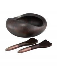 Crafted of alloy and finished in beautiful bronze, the Heritage Pebble Round salad bowl from Nambe's collection of serveware and serving dishes combines old-world elegance with a chic, modern shape. Crafted of alloy and finished in beautiful bronze, the Heritage Pebble Round salad bowl from Nambe's collection of serveware and serving dishes combines old-world elegance with a chic, modern shape.