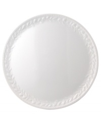 This unique pattern is inspired by the architecture of the famous Louvre Museum in Paris and made of exquisite Limoges porcelain. This unique pattern is inspired by the architecture of the famous Louvre Museum in Paris and made of exquisite Limoges porcelain.