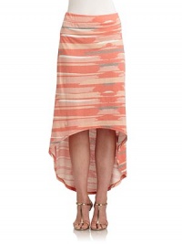 THE LOOKAllover abstract stripe printElastic waistHi-lo hemTHE FITAbout 37 from waist to hemTHE MATERIALOrganic cottonCARE & ORIGINMachine washImportedModel shown is 5'10 (177cm) wearing US size Small. THE LOOKAllover abstract stripe printElastic waistHi-lo hemTHE FITAbout 37 from waist to hemTHE MATERIALOrganic cottonCARE & ORIGINMachine washImportedModel shown is 5'10 (177cm) wearing US size Small.