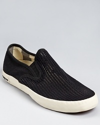 Can't take the heat? Stay cool in Seavee's comfy mesh slip on, detailed with check lining and side gore closure Can't take the heat? Stay cool in Seavee's comfy mesh slip on, detailed with check lining and side gore closure