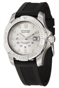 Victorinox Swiss Army Men's 241038 Dive Master 500 Silver Dial Watch Victorinox Swiss Army Men's 241038 Dive Master 500 Silver Dial Watch