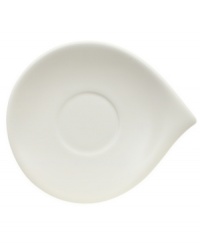 Reshape modern tables with the Flow breakfast saucer from Villeroy & Boch. A fluid, asymmetrical design in white fine china offers unconventional elegance for every meal and occasion. Reshape modern tables with the Flow breakfast saucer from Villeroy & Boch. A fluid, asymmetrical design in white fine china offers unconventional elegance for every meal and occasion.