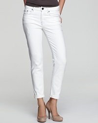 Reach for a pair of Vince jeans in a bleached-out wash with a must-have relaxed fit for those days that require a little extra comfort. Reach for a pair of Vince jeans in a bleached-out wash with a must-have relaxed fit for those days that require a little extra comfort.