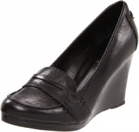 Kenneth Cole REACTION Women's Flirt It Up Wedge Pump Kenneth Cole REACTION Women's Flirt It Up Wedge Pump