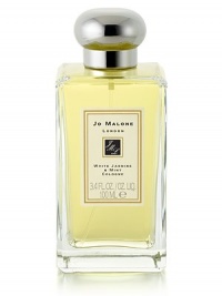 Inspired by a sun drenched morning in an English garden, White Jasmine and Mint captures the scent of jasmine, wild rose and white blossoms with an unexpected twist of wild mint. Inspired by a sun drenched morning in an English garden, White Jasmine and Mint captures the scent of jasmine, wild rose and white blossoms with an unexpected twist of wild mint.