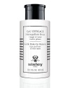 To remove face and eye make-up and tone the skin in one single sweep, Sisley has created Eau Efficace, a gentle, sensory, high- performance and non-rinse cleansing lotion. Formulated with deeply cleansing plant-based saponins, it removes surface impurities and traces of pollution accumulated during the day, and helps preserve the skin's natural radiance.
