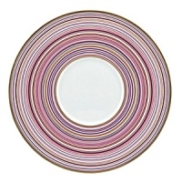 Inspired by Milleraies, Raynaud's spearhead tableware set, Attraction boasts a freer, more modern design with alternating narrow and wide stripes. It will embellish any table with its shades of pink and red, enhanced with mauve and orange and underscored subtle shades of green and brown.
