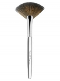 The latest addition to Trish's iconic collection of handcrafted makeup artistry brushes, the flat, arched shape and fine edge of Brush 62 Fan is precision-cut to deposit a whisper of color along the features, a veil of finishing powder to the under-eye, or as a tool to gently fan away fallout for a perfect finish. The latest addition to Trish's iconic collection of handcrafted makeup artistry brushes, the flat, arched shape and fine edge of Brush 62 Fan is precision-cut to deposit a whisper of color along the features, a veil of finishing powder to the under-eye, or as a tool to gently fan away fallout for a perfect finish.
