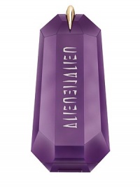 The fluid and light texture of the Prodigy Body Lotion dissolves softly into the skin to leave it perfectly hydrated and delicately perfumed by Alien's vibrant and luminous notes. 6.9 oz. The fluid and light texture of the Prodigy Body Lotion dissolves softly into the skin to leave it perfectly hydrated and delicately perfumed by Alien's vibrant and luminous notes. 6.9 oz.