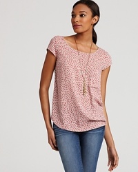Petite polka dots dress up this Splendid tee for sweet weekend style. Petite polka dots dress up this Splendid tee for sweet weekend style.