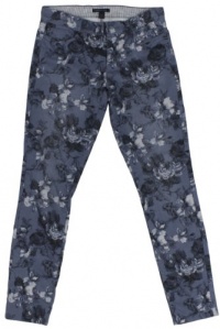Tommy Hilfiger Women's Modern Skinny Floral Print Jeans (Paris Purple) Tommy Hilfiger Women's Modern Skinny Floral Print Jeans (Paris Purple)