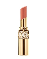 This creamy lipstick provides nourishment to the lips leaving them soft and smooth. ROUGE VOLUPTÉ PERLE drenches the lips in cult color and a satiny-pearl finish thanks to the incorporation of voluptuous pearls (transparent crystal pearls and colored pearls) to gives the ultimate sophisticated shine on the lips. ROUGE VOLUPTÉ PERLE is long-lasting and highly comfortable and leaves lips visibly smoothed, plumped and radiant.