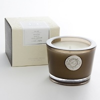 Aquiesse uses a proprietary soy wax blend and is made with organic soy bean oil and carefully selected lead-free wicks. The soy candle is stylishly encased in smoke-brown glass. Aquiesse uses a proprietary soy wax blend and is made with organic soy bean oil and carefully selected lead-free wicks. The soy candle is stylishly encased in smoke-brown glass.