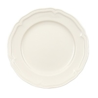 The Villeroy & Boch Manoir dinnerware collection offers mannered elegance with simple modern shapes that respect craft and classic design. With a scalloped edge, this fine plate brings sophistication to your tempting salads, adding another dimension to your complete table setting. The Villeroy & Boch Manoir dinnerware collection offers mannered elegance with simple modern shapes that respect craft and classic design. With a scalloped edge, this fine plate brings sophistication to your tempting salads, adding another dimension to your complete table setting.