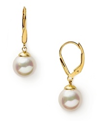 These 10 mm pearls look effortlessly chic and will lend an air of sophistication to your everyday look. These 10 mm pearls look effortlessly chic and will lend an air of sophistication to your everyday look.