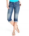 Get spring started right with INC's best-loved petite skimmer jeans. The cuffed legs gives them a charming, casual look!