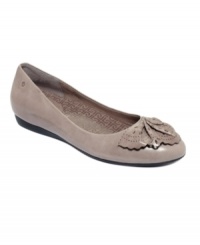 Rockport's Faye flats feature a lovely fanned bow at the toe. Inside, the brand's signature Adiprene technology provides shock-absorbing cushioning that protects the heel upon impact. Rockport's Faye flats feature a lovely fanned bow at the toe. Inside, the brand's signature Adiprene technology provides shock-absorbing cushioning that protects the heel upon impact.