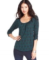 With an allover floral-damask print, this Lucky Brand Jeans top is perfect for adding a pop of pattern to your casual look! With an allover floral-damask print, this Lucky Brand Jeans top is perfect for adding a pop of pattern to your casual look!