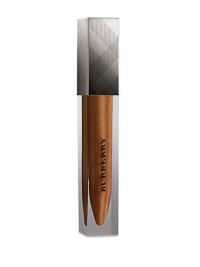 Burberry Lip Glow delivers a creamy touch and perfectly adherent texture with light oils and spherical powders that provide fluidity and comfort. The light-reflective formula creates the illusion of plumper, fuller lips, leaving them supple and glowing. Contains a unique ceramide complex that fills in fine lines and replenishes moisture in lips. Burberry Lip Glow has a hint of colour giving a fresh and moisturized look. Burberry Lip Glow delivers a creamy touch and perfectly adherent texture with light oils and spherical powders that provide fluidity and comfort. The light-reflective formula creates the illusion of plumper, fuller lips, leaving them supple and glowing. Contains a unique ceramide complex that fills in fine lines and replenishes moisture in lips. Burberry Lip Glow has a hint of colour giving a fresh and moisturized look.