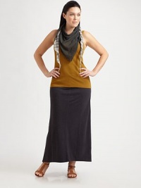 From its alluring scoopneck to its elongated silhouette, this organic-cotton tank top also offers a slim fit.ScoopneckSleevelessPull-on styleSlim fitAbout 27 from shoulder to hemOrganic cottonMachine washImported From its alluring scoopneck to its elongated silhouette, this organic-cotton tank top also offers a slim fit.ScoopneckSleevelessPull-on styleSlim fitAbout 27 from shoulder to hemOrganic cottonMachine washImported