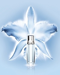 Guerlain reveals the White Orchid extract, a unique and double-patented Guerlain technology, which is capable of offering global action on the skin's luminosity and various pigmentation phases. Now also with enhanced soothing properties that help prevent hyper-pigmentation. The face contour appears re-sculpted, the skin texture is refined and wrinkles and fine lines are softened. The complexion is gradually evened out, dark spots are lightened and imperfections are erased. A non-greasy formula also suitable for sensitive skin. Guerlain reveals the White Orchid extract, a unique and double-patented Guerlain technology, which is capable of offering global action on the skin's luminosity and various pigmentation phases. Now also with enhanced soothing properties that help prevent hyper-pigmentation. The face contour appears re-sculpted, the skin texture is refined and wrinkles and fine lines are softened. The complexion is gradually evened out, dark spots are lightened and imperfections are erased. A non-greasy formula also suitable for sensitive skin.