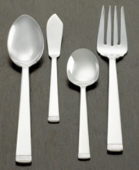 The elegant Chime hostess set from Vera Wang in 18/10 stainless steel includes a sugar spoon, butter knife, tablespoon and cold meat fork. The elegant Chime hostess set from Vera Wang in 18/10 stainless steel includes a sugar spoon, butter knife, tablespoon and cold meat fork.