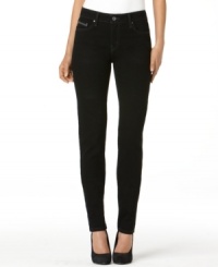 The perfect cross between denim and fitted black pants, these Levi's skinny leg jeans will never do you wrong! The perfect cross between denim and fitted black pants, these Levi's skinny leg jeans will never do you wrong!