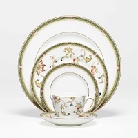 Oberon's delicate floral pattern recalls the first blossoms of spring, yet is understated enough to complement any table decor. Bone china. Oberon's delicate floral pattern recalls the first blossoms of spring, yet is understated enough to complement any table decor. Bone china.