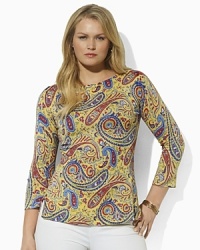 The Matsu top is woven in an ultra-soft tussah silk and finished in a sweeping paisley pattern for feminine, heritage appeal. The Matsu top is woven in an ultra-soft tussah silk and finished in a sweeping paisley pattern for feminine, heritage appeal.