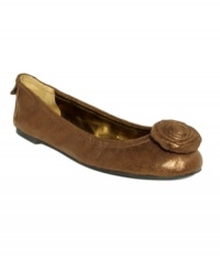 Soft suede takes a unique, unexpected direction with lustrous metallic finishes in Ellen Tracy's Fiona flats. Available in black, pewter and bronze versions, they feature a delicate rose detail and comfortable flex sole. Soft suede takes a unique, unexpected direction with lustrous metallic finishes in Ellen Tracy's Fiona flats. Available in black, pewter and bronze versions, they feature a delicate rose detail and comfortable flex sole.