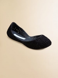 With their unique, web-like design, these updated jelly ballerina flats are a must-have.Slip-onPVC upperPVC liningPVC solePadded insoleMade in Brazil With their unique, web-like design, these updated jelly ballerina flats are a must-have.Slip-onPVC upperPVC liningPVC solePadded insoleMade in Brazil