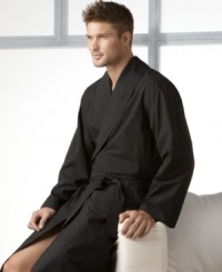 Warm up to the day in this handsome cotton robe. Windowpane pattern all over with shawl collar and belt closure. Contrasting embroidered logo at left chest. Warm up to the day in this handsome cotton robe. Windowpane pattern all over with shawl collar and belt closure. Contrasting embroidered logo at left chest.