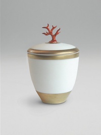 A lightly scented candle is tucked inside this lovely, handmade porcelain vessel topped with porcelain coral. Handpainted 14k gold trim Pink Champagne scented candle Crafted with Limoges porcelain paste Beautifully gift boxed About 5H Made in Portugal A lightly scented candle is tucked inside this lovely, handmade porcelain vessel topped with porcelain coral. Handpainted 14k gold trim Pink Champagne scented candle Crafted with Limoges porcelain paste Beautifully gift boxed About 5H Made in Portugal