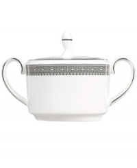 Inspired by the luxurious details that mark a Vera Wang gown, the Lace dinnerware and dishes set features a delicate, lace-patterned border in gleaming platinum. Inspired by the luxurious details that mark a Vera Wang gown, the Lace dinnerware and dishes set features a delicate, lace-patterned border in gleaming platinum.
