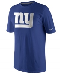 Go big! Display your love for the New York Giants loud and proud in this oversized-logo t-shirt from Nike. Go big! Display your love for the New York Giants loud and proud in this oversized-logo t-shirt from Nike.