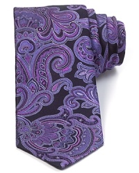 A bold paisley pattern makes a striking presentation with this handsome silk tie from Ike Behar. A bold paisley pattern makes a striking presentation with this handsome silk tie from Ike Behar.