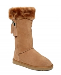 Ukala's Jessica boots are unbelievably warm and cozy thanks to the 100% Australian merino wool lining. Side tassels add just the perfect amount of decoration. Ukala's Jessica boots are unbelievably warm and cozy thanks to the 100% Australian merino wool lining. Side tassels add just the perfect amount of decoration.