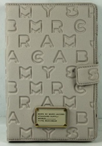 Marc Jacobs Dreamy Logo Neoprene E-Reader Case in Pale Mink Marc Jacobs Dreamy Logo Neoprene E-Reader Case in Pale Mink