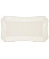 With fanciful beading and a feminine edge, the hors d''oeuvre tray from the Lenox French Perle dinnerware collection has an irresistibly old-fashioned sensibility. Hard-wearing stoneware is dishwasher safe and, in a soft white hue with antiqued trim, a graceful addition to any meal.