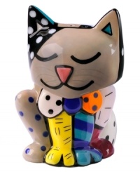 Heads and tails above the average salt and pepper shakers, this cat-shaped pair features the vivid colors and bold patterns of Brazilian pop artist Romero Britto. Head and body separate into two shakers. Heads and tails above the average salt and pepper shakers, this cat-shaped pair features the vivid colors and bold patterns of Brazilian pop artist Romero Britto. Head and body separate into two shakers.