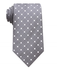 Dress on the dot. This Geoffrey Beene tie is the perfect pattern to round out your wardrobe.