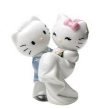 Nao by Lladro #1662, Hello Kitty Gets Married Nao by Lladro #1662, Hello Kitty Gets Married