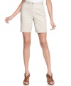 Karen Scott's crisp straight-leg shorts are wardrobe staples. Dress them up with a button-down shirt and wedges, or keep them casual with a tee and flats!